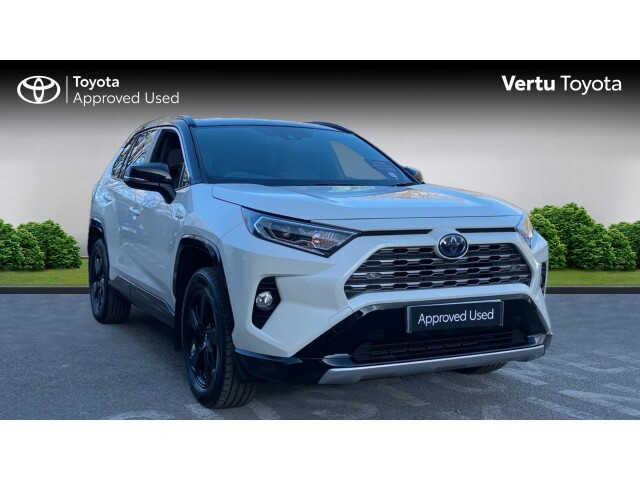 Main listing image - Toyota RAV4