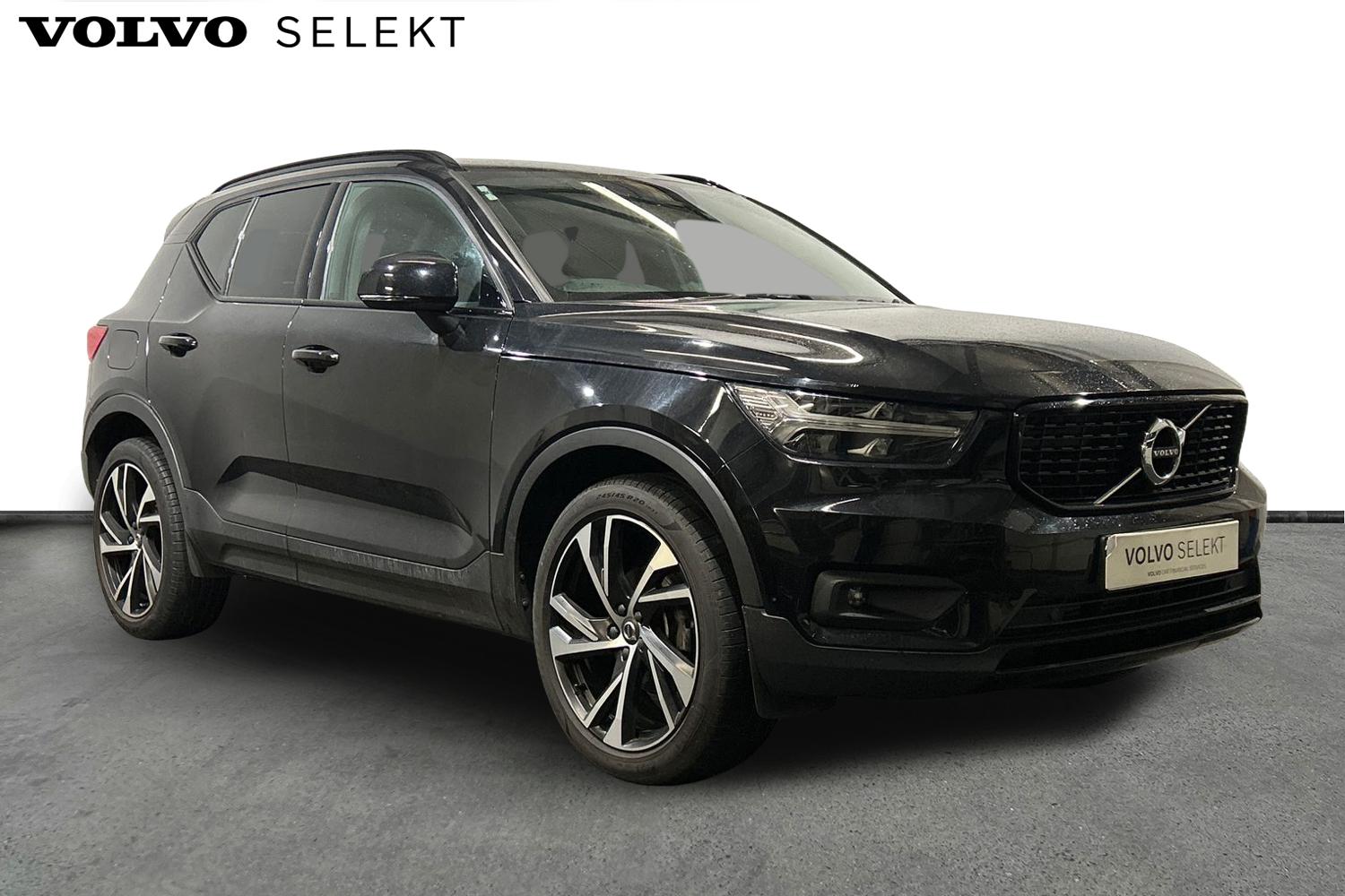 Main listing image - Volvo XC40