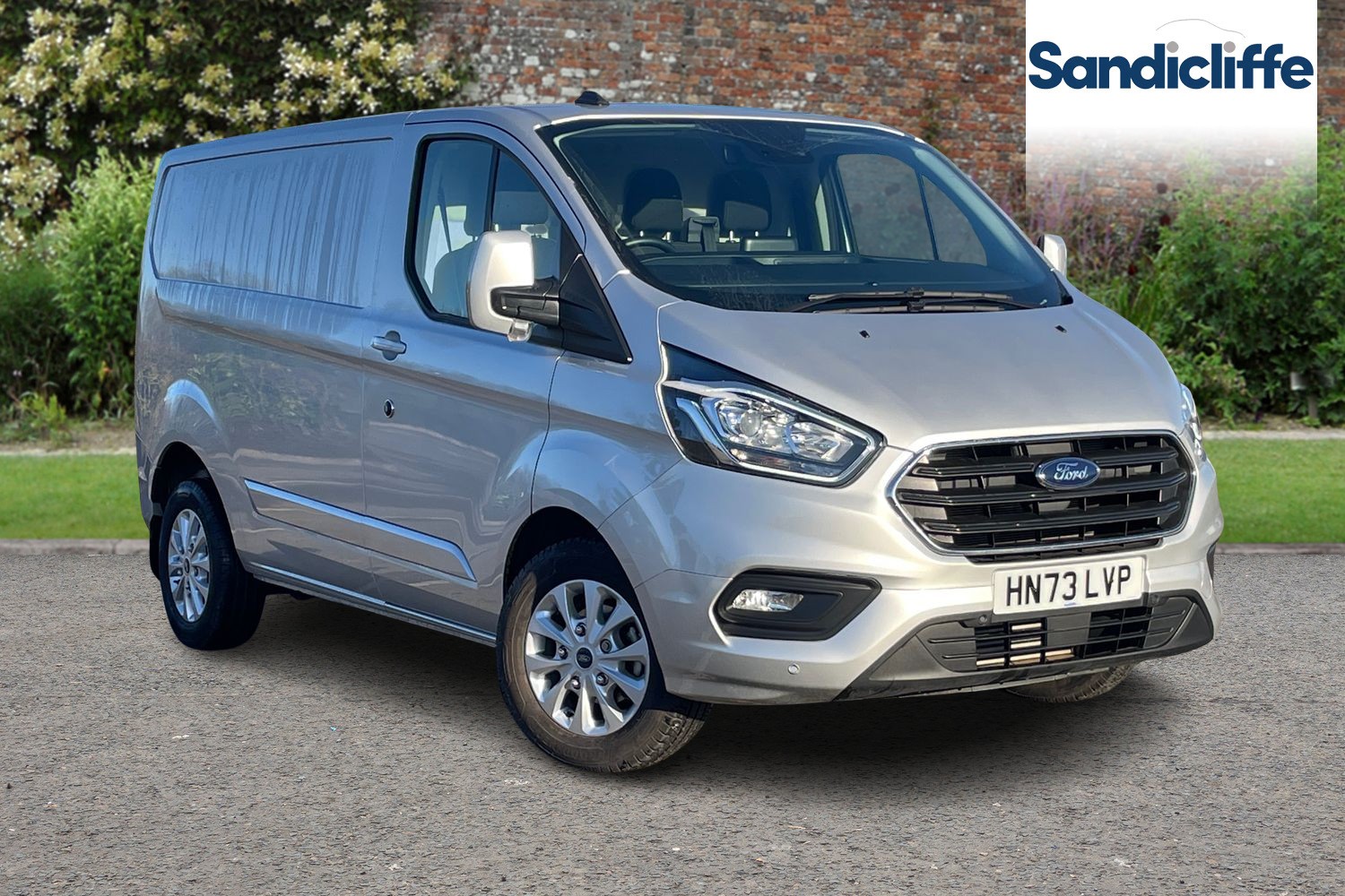 Main listing image - Ford Transit Custom