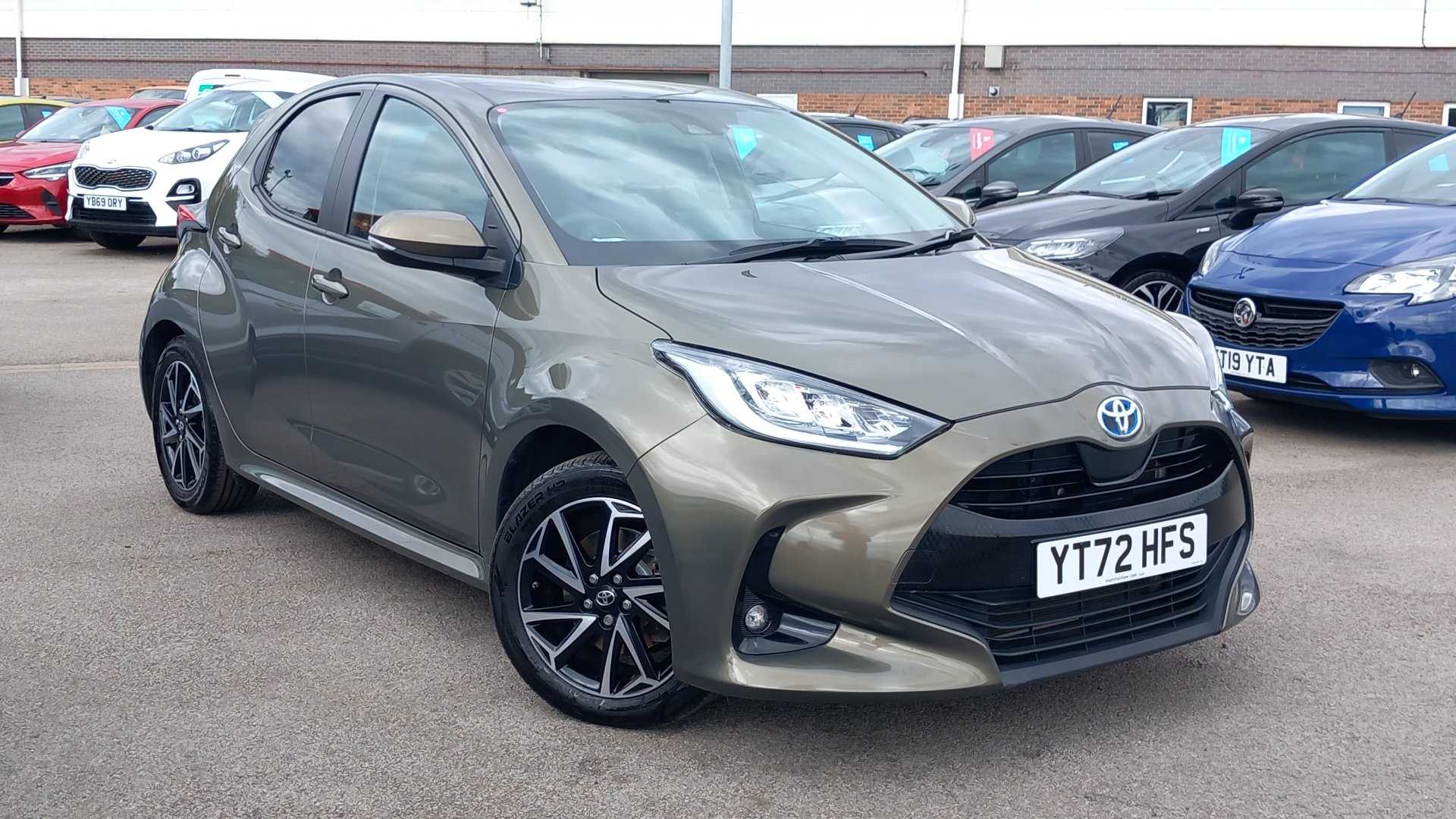 Main listing image - Toyota Yaris