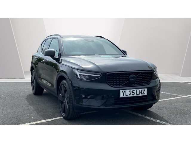 Main listing image - Volvo XC40