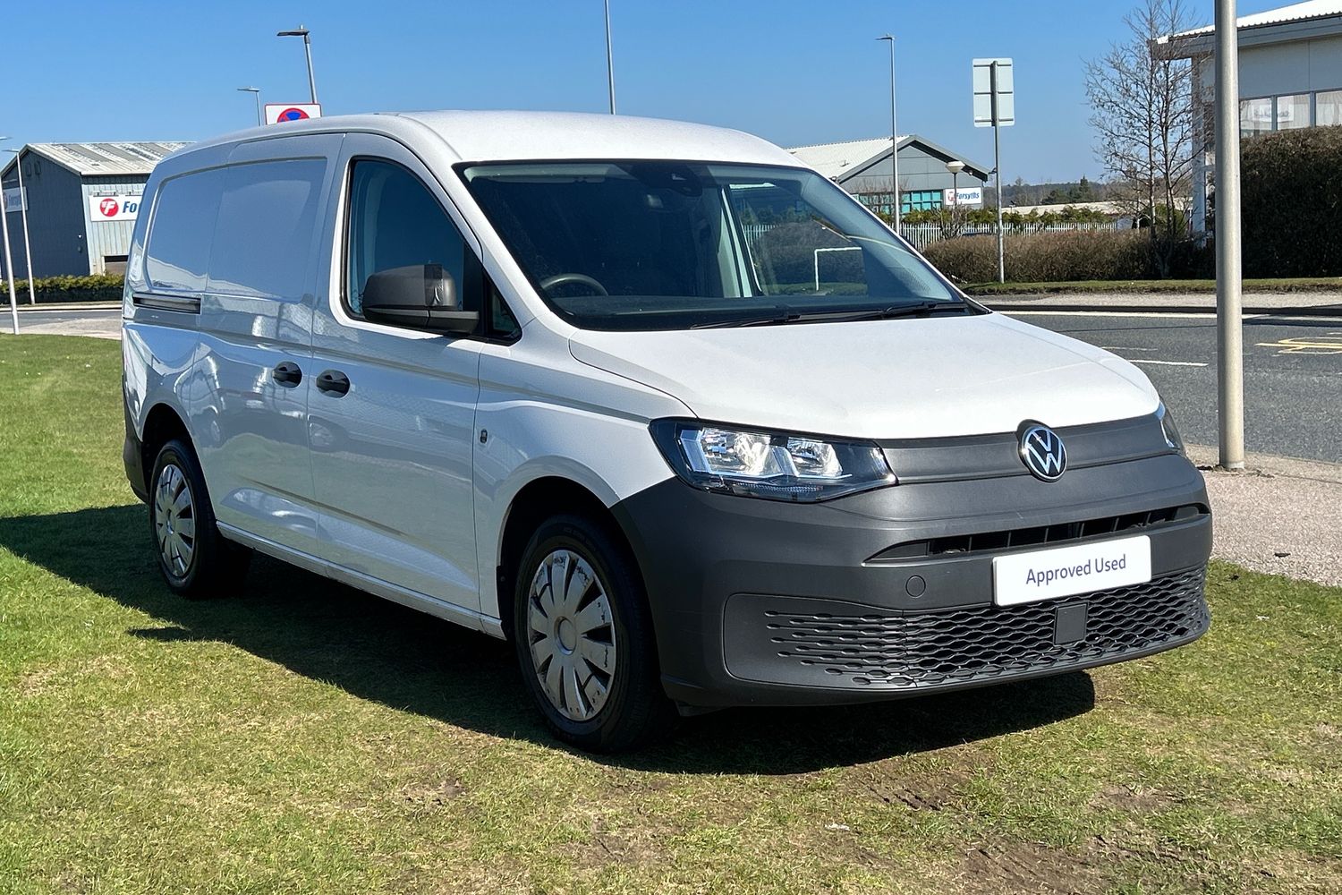 Main listing image - Volkswagen Caddy Maxi
