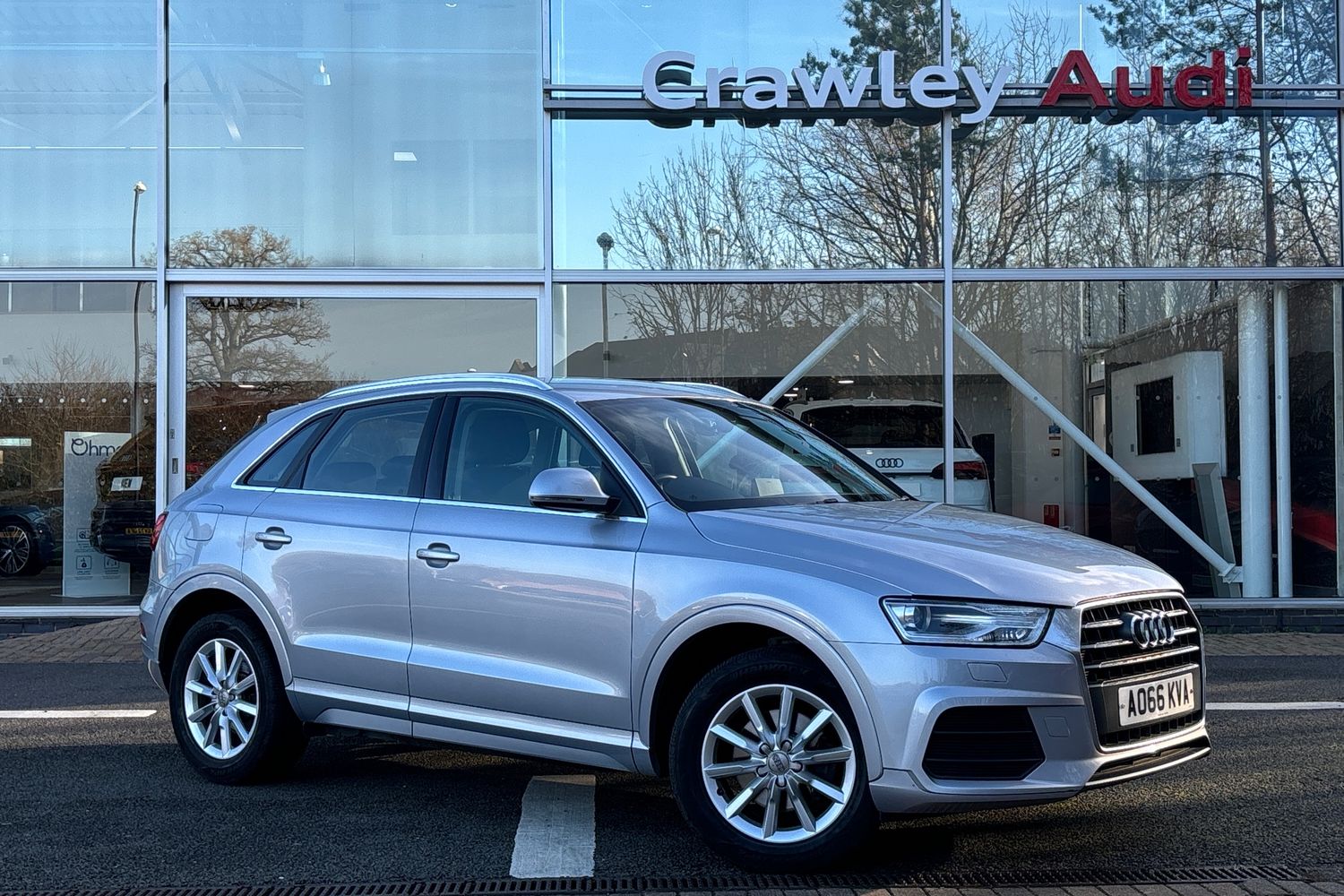 Main listing image - Audi Q3