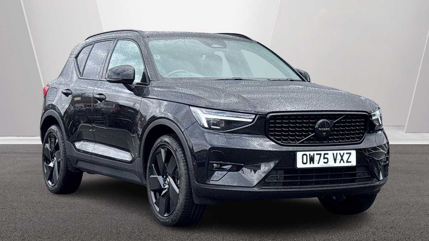 Main listing image - Volvo XC40