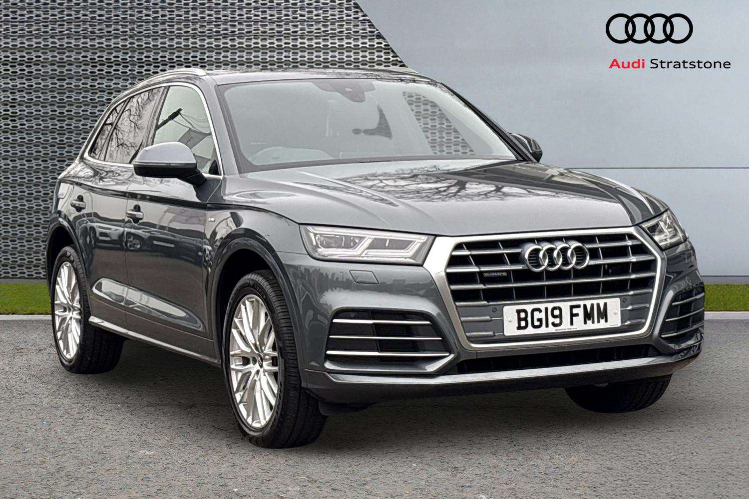 Main listing image - Audi Q5