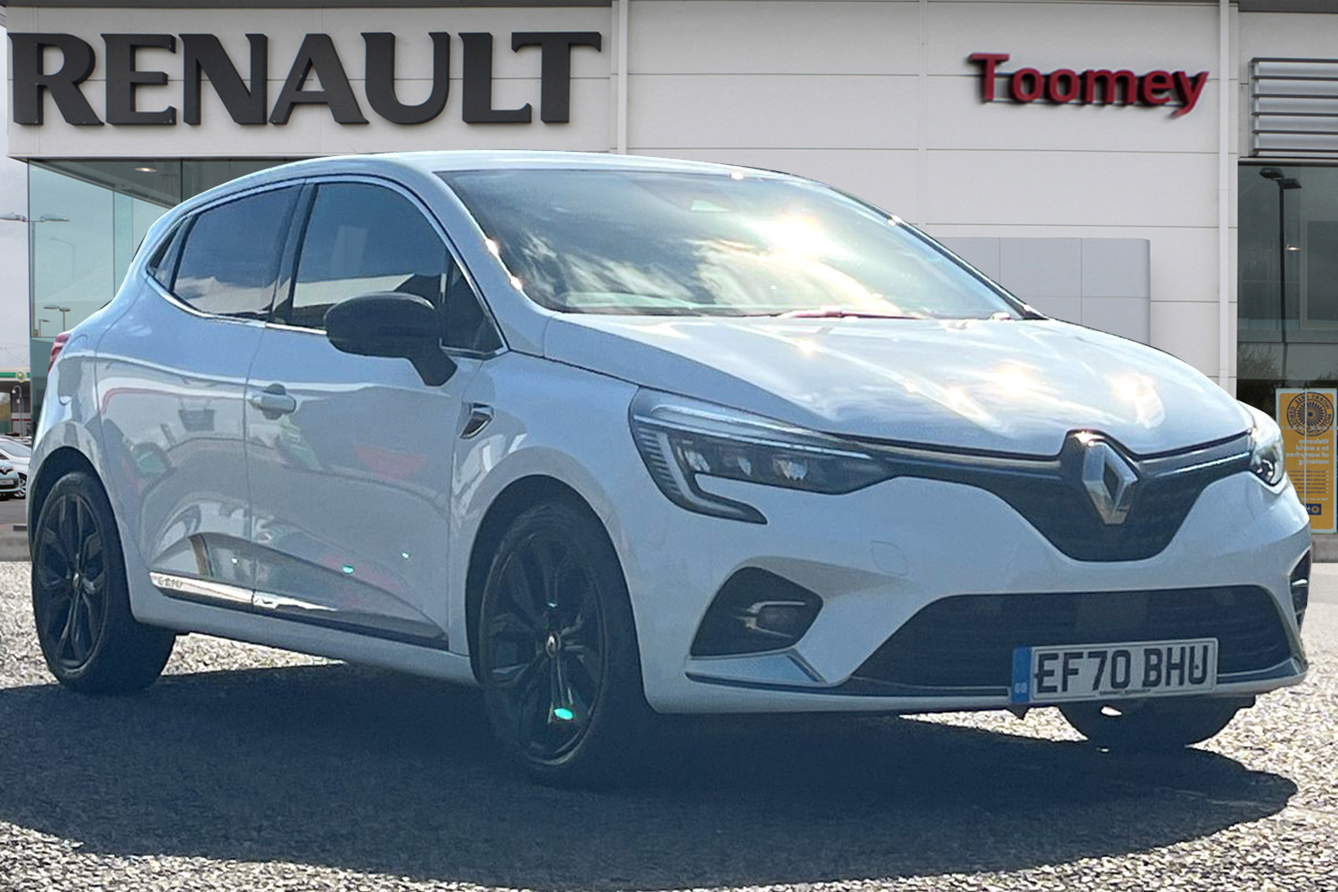 Main listing image - Renault Clio