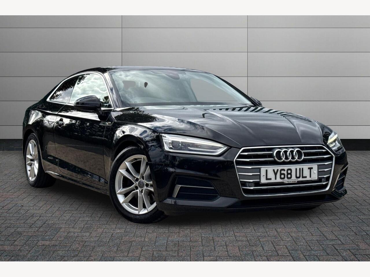 Main listing image - Audi A5