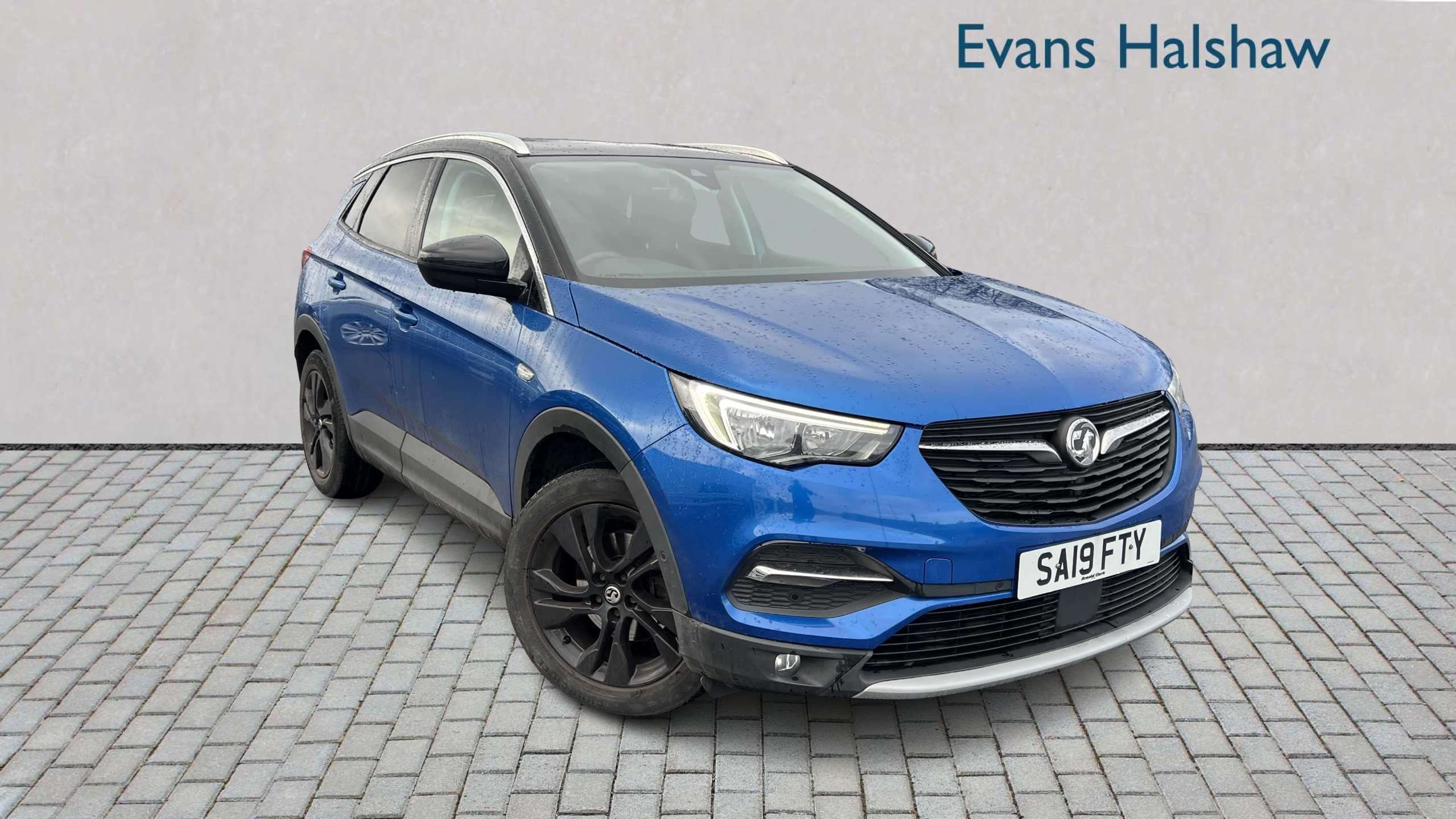 Main listing image - Vauxhall Grandland X