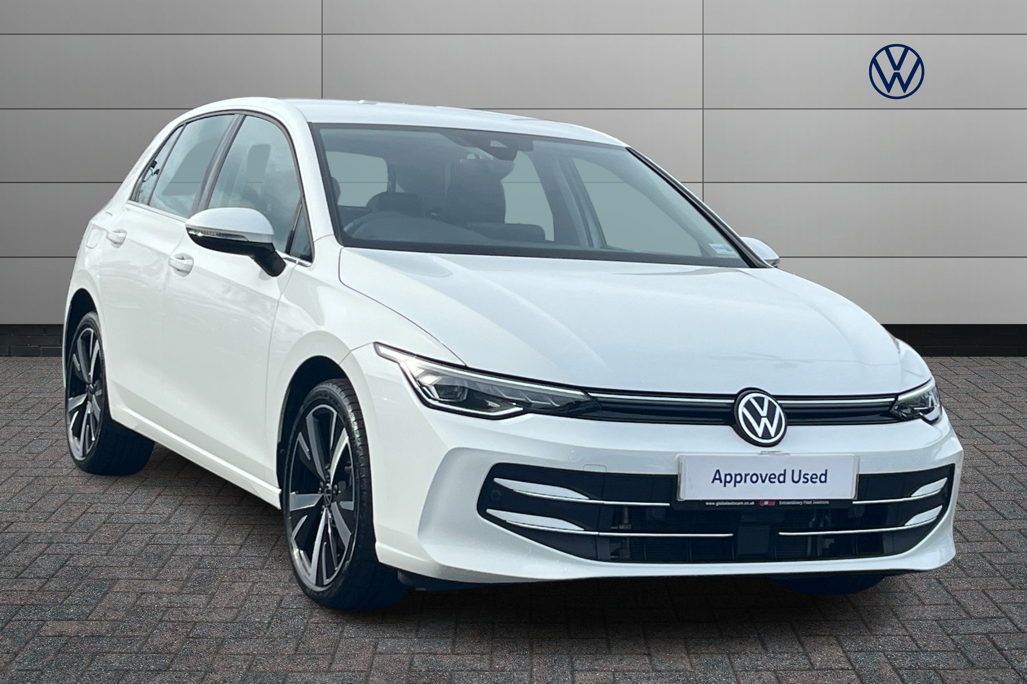 Main listing image - Volkswagen Golf