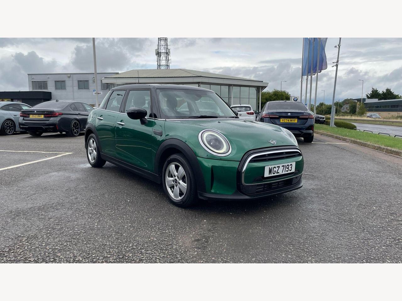 Main listing image - MINI Hatchback 5dr
