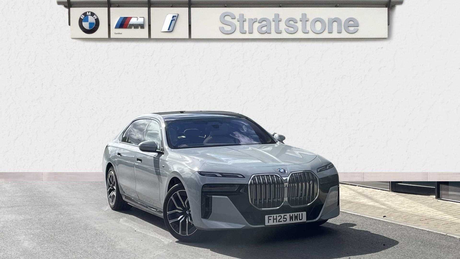 Main listing image - BMW i7