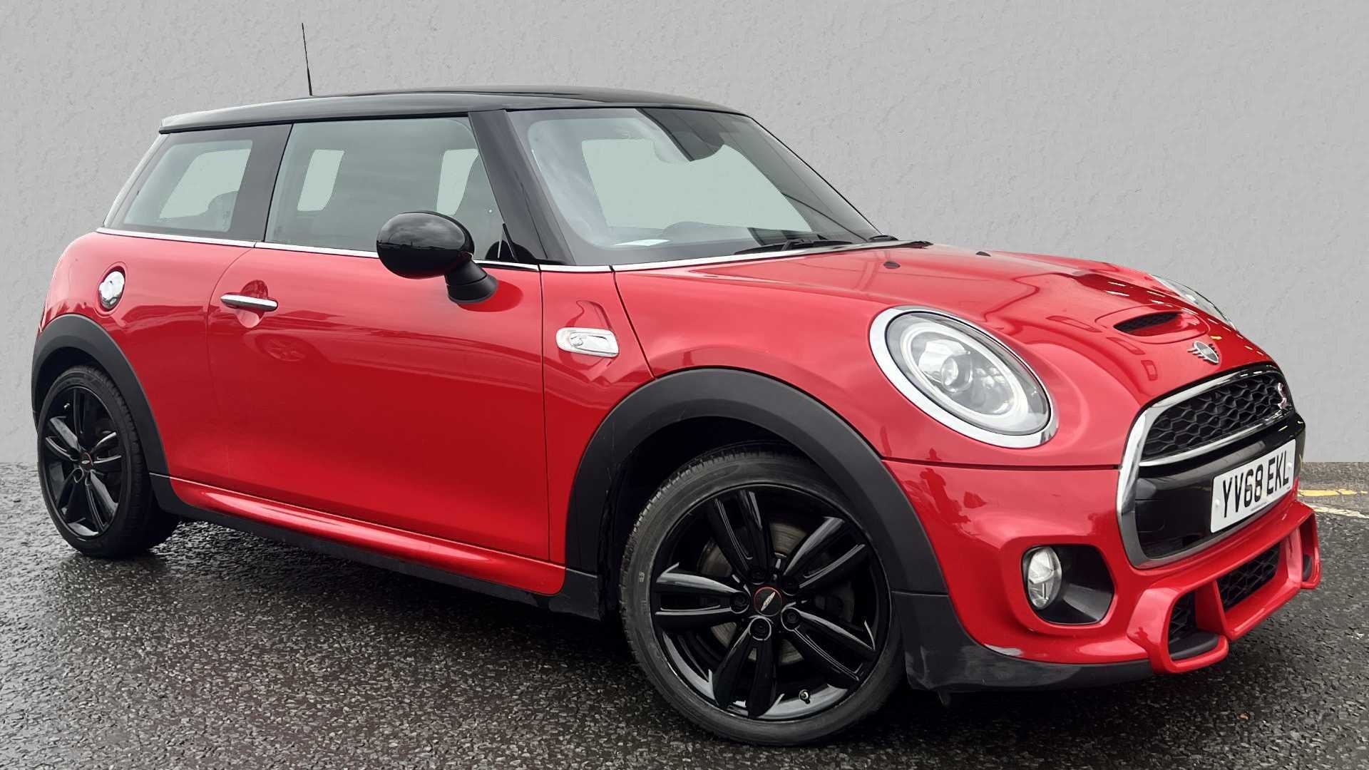 Main listing image - MINI Hatchback