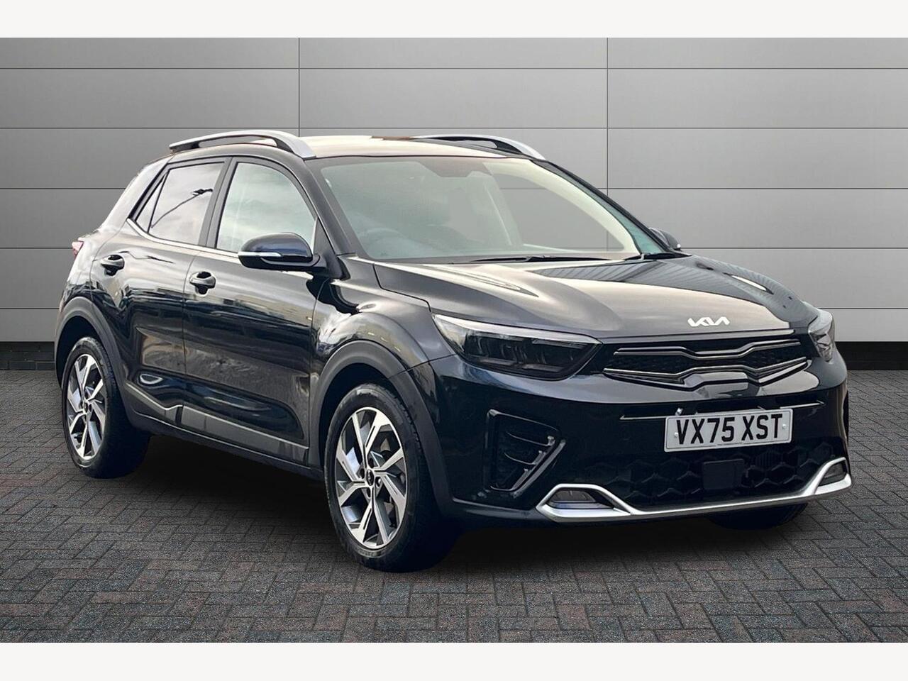 Main listing image - Kia Stonic