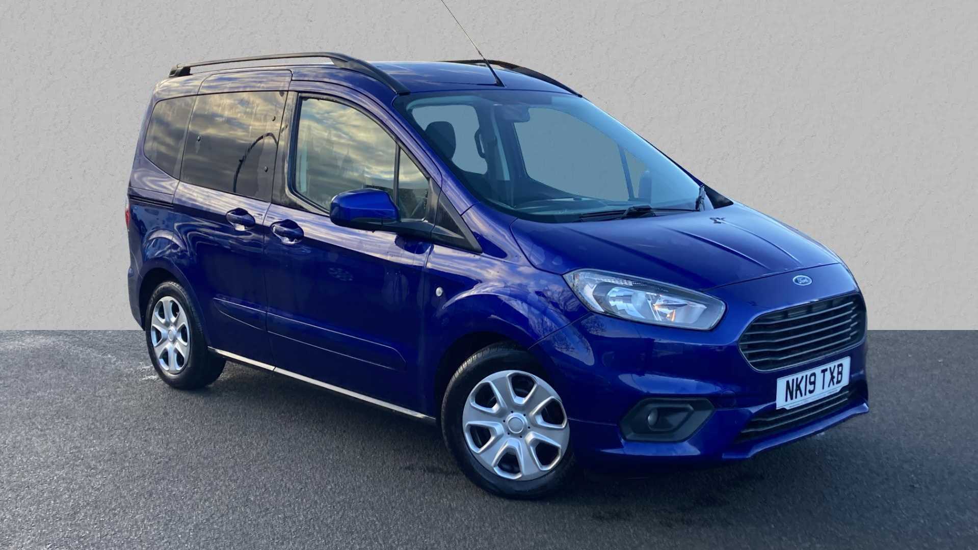 Main listing image - Ford Tourneo Courier