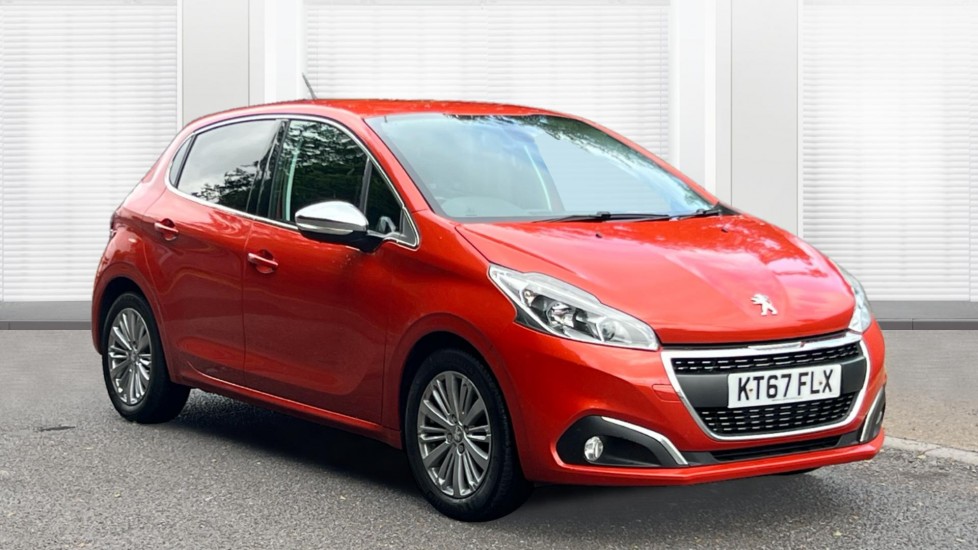 Main listing image - Peugeot 208