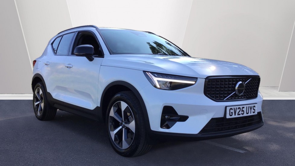 Main listing image - Volvo XC40