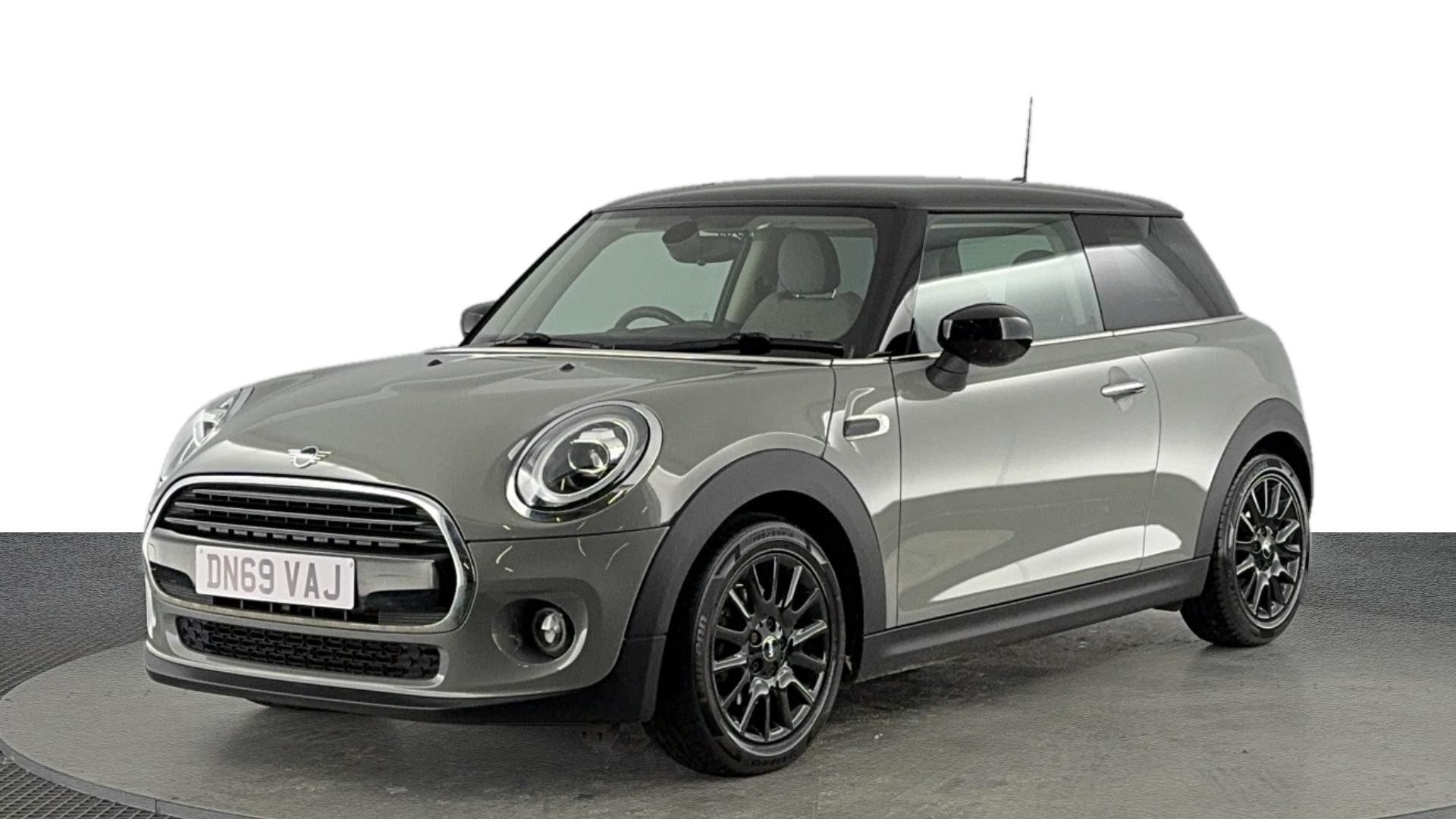 Main listing image - MINI Hatchback