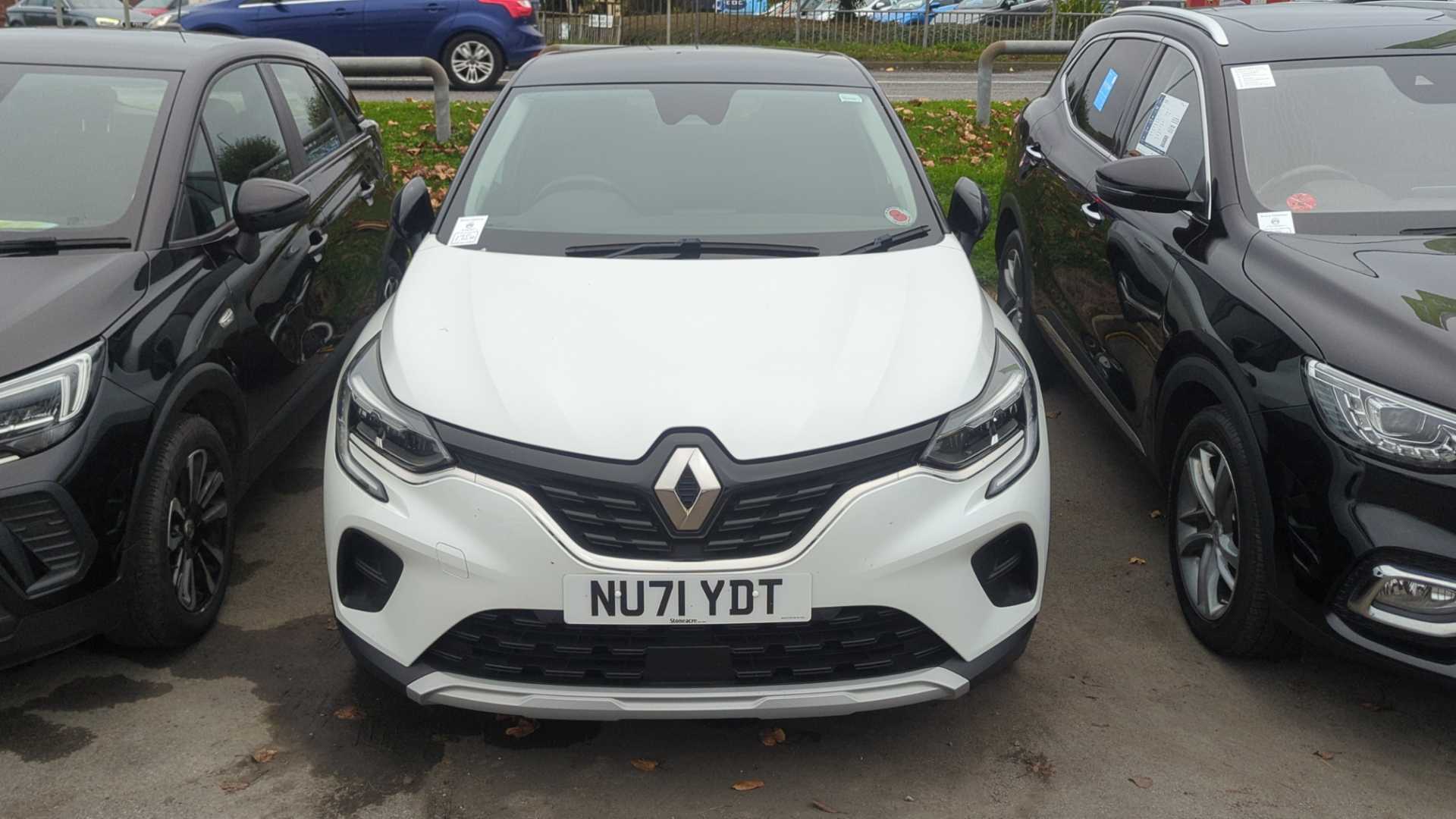 Main listing image - Renault Captur