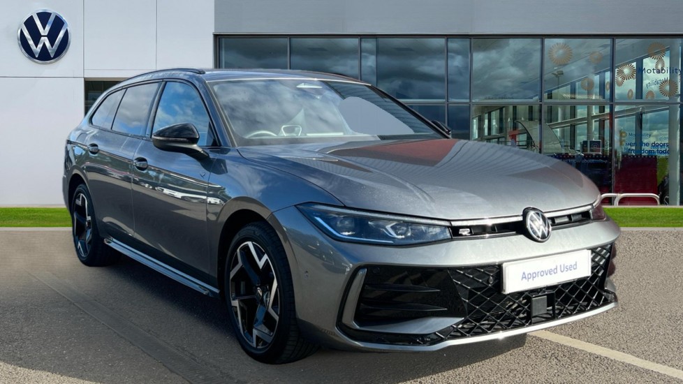 Main listing image - Volkswagen Passat Estate