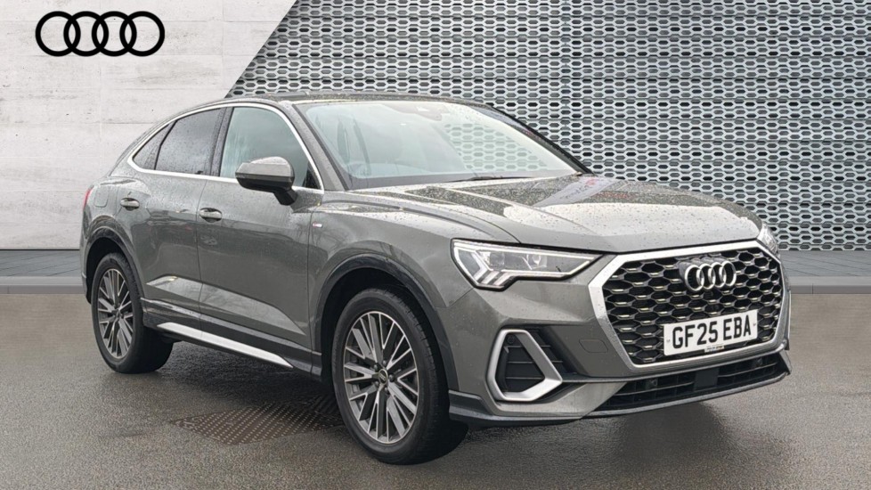 Main listing image - Audi Q3