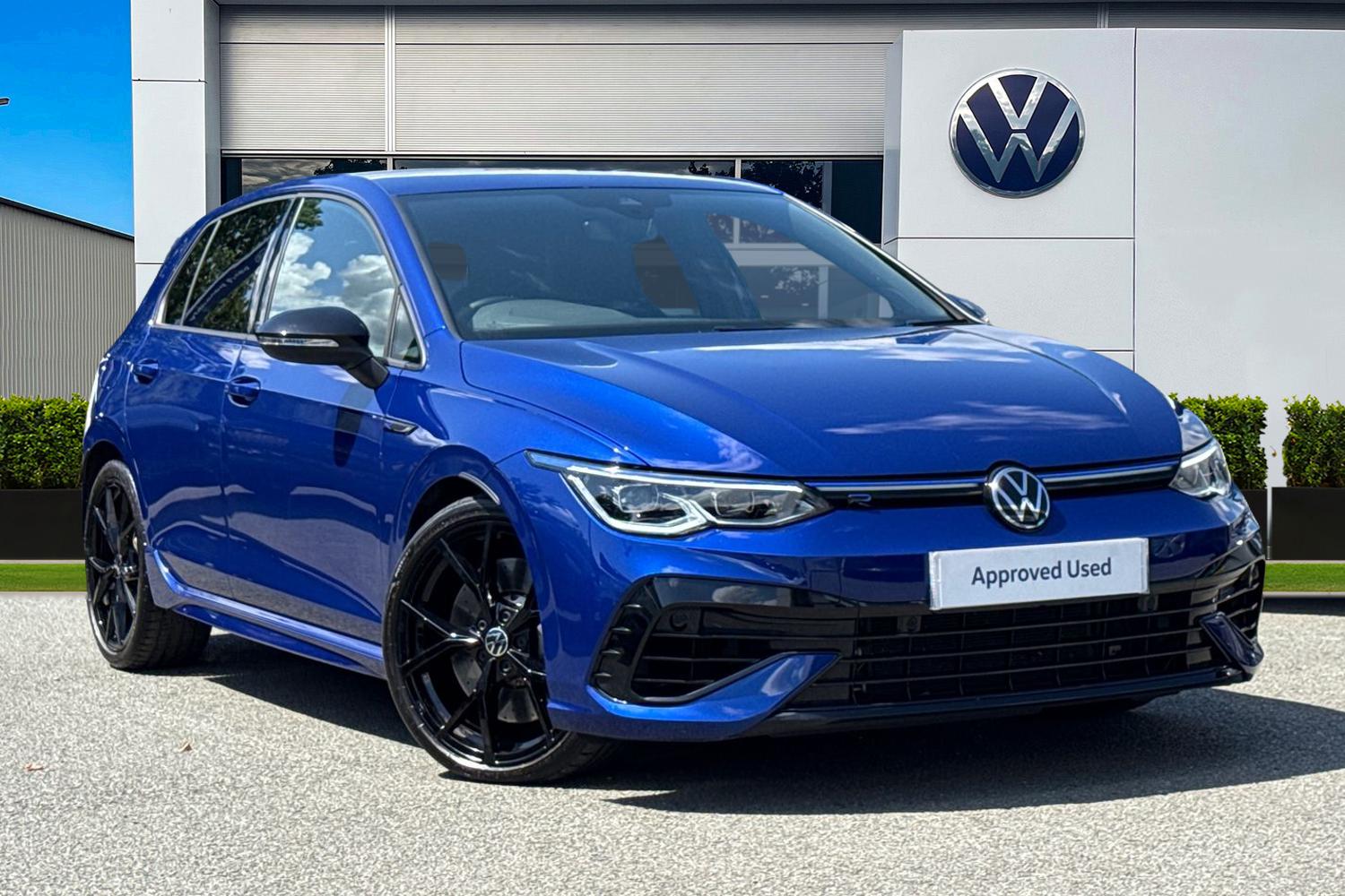 Main listing image - Volkswagen Golf R