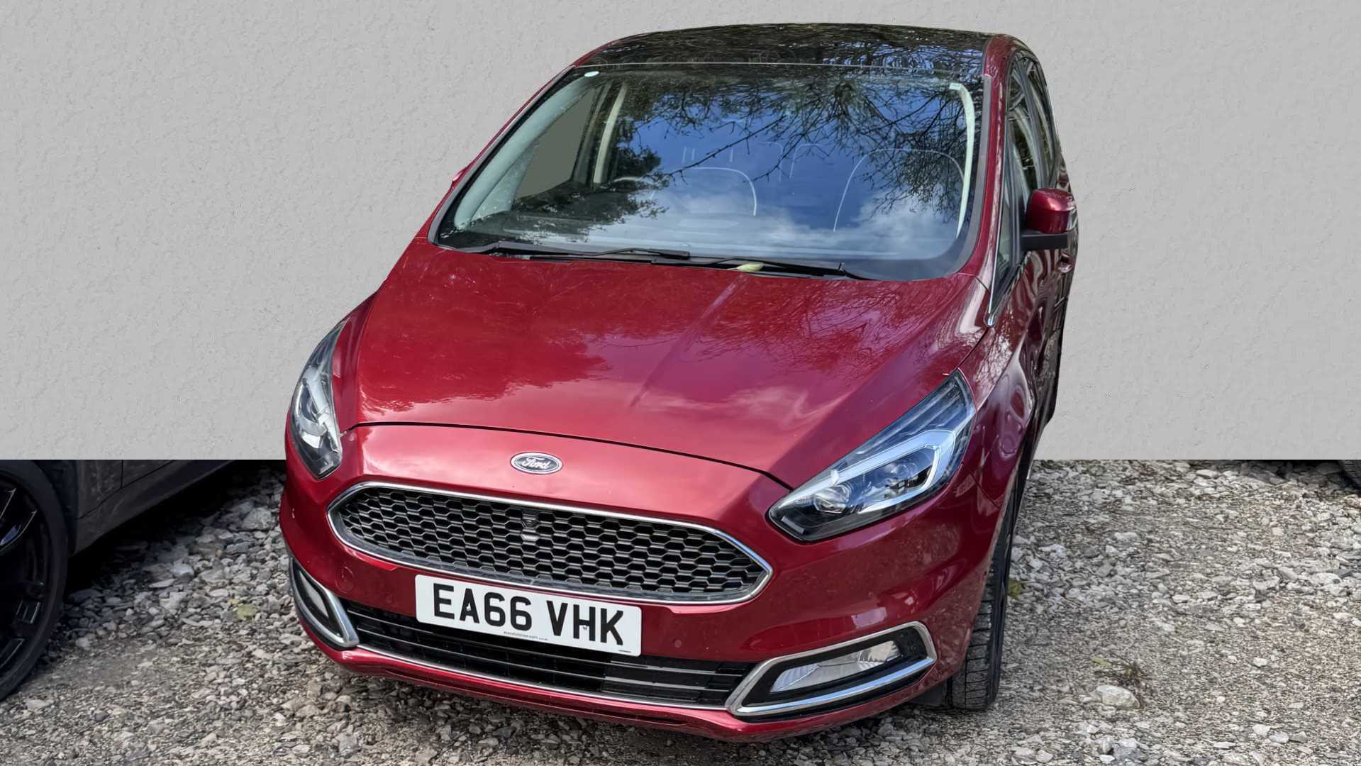 Main listing image - Ford S-MAX