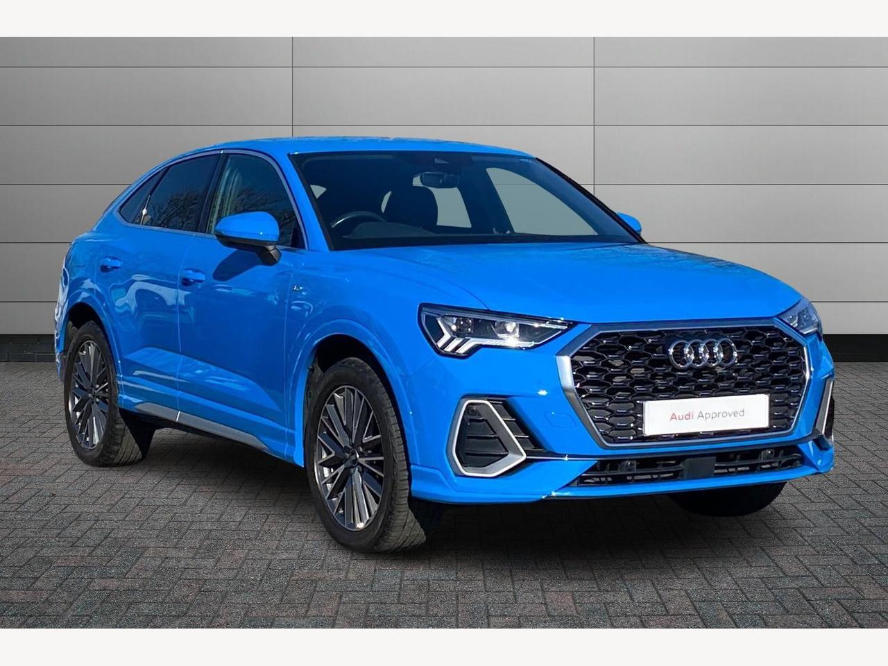 Main listing image - Audi Q3