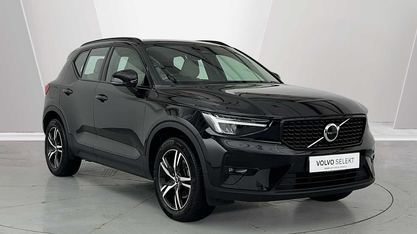 Main listing image - Volvo XC40