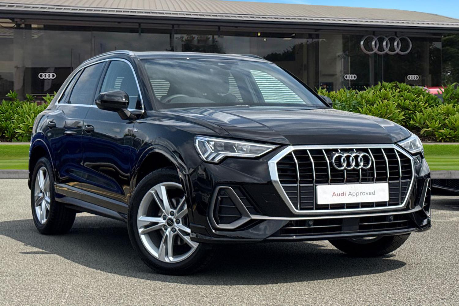 Main listing image - Audi Q3