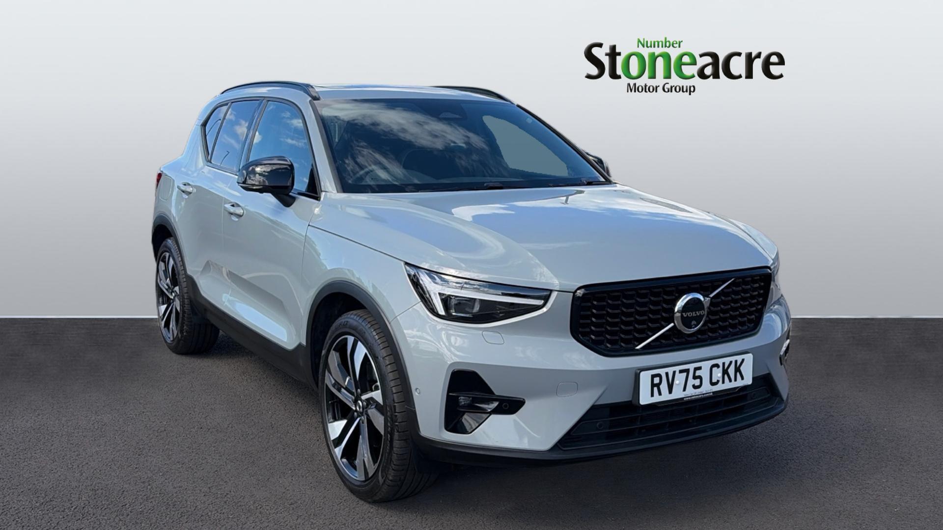 Main listing image - Volvo XC40