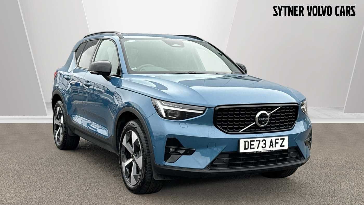 Main listing image - Volvo XC40