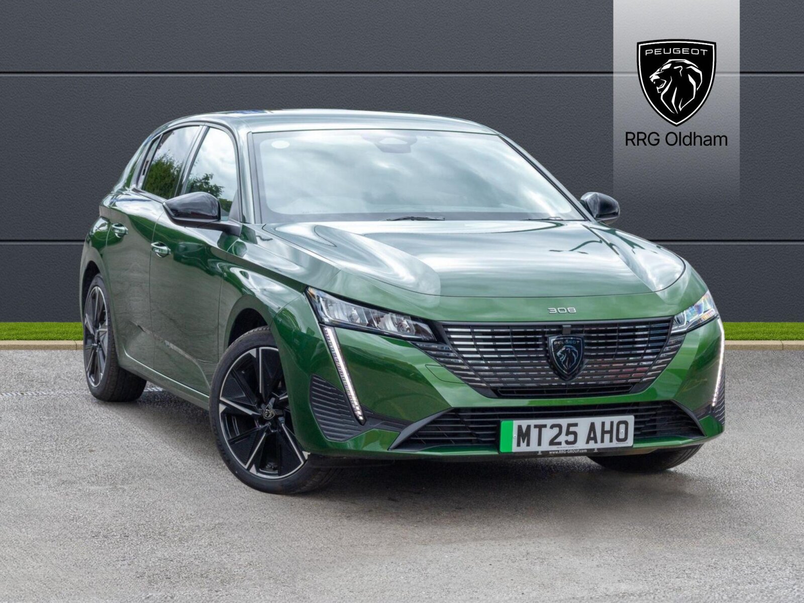 Main listing image - Peugeot e-308