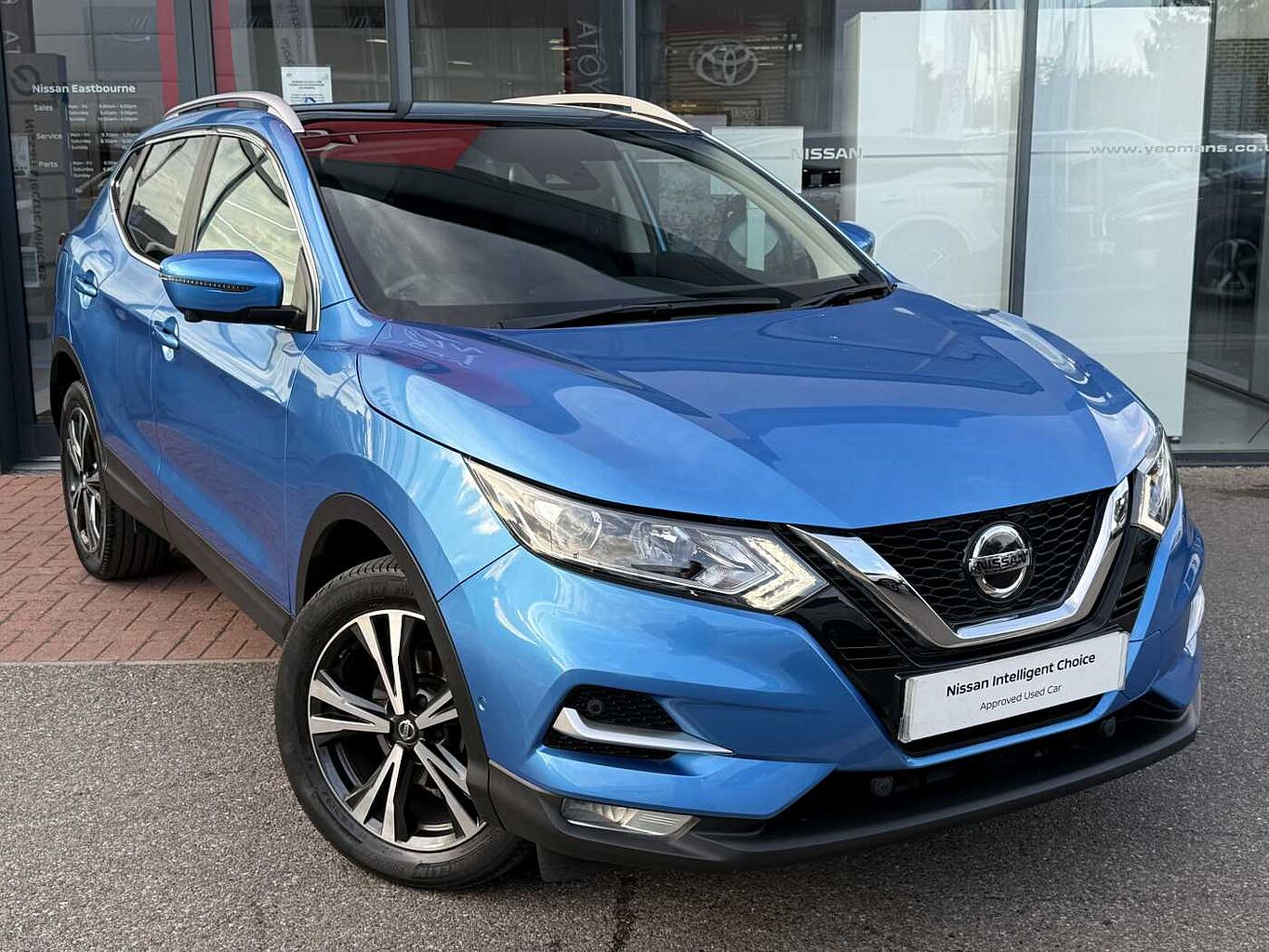 Main listing image - Nissan Qashqai