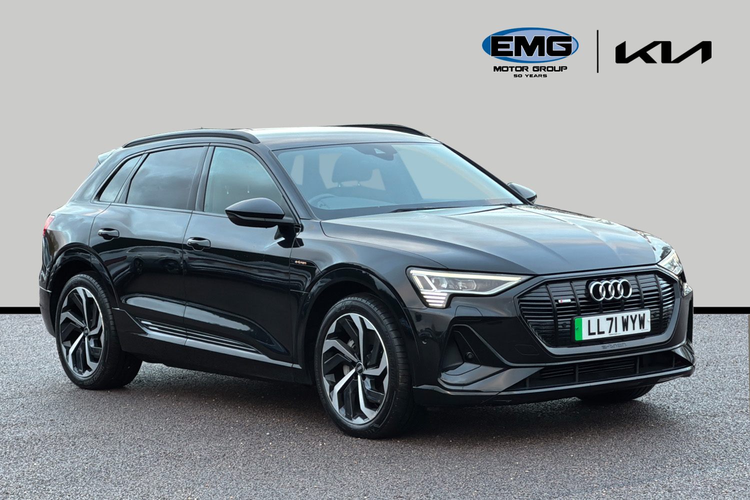 Main listing image - Audi e-tron