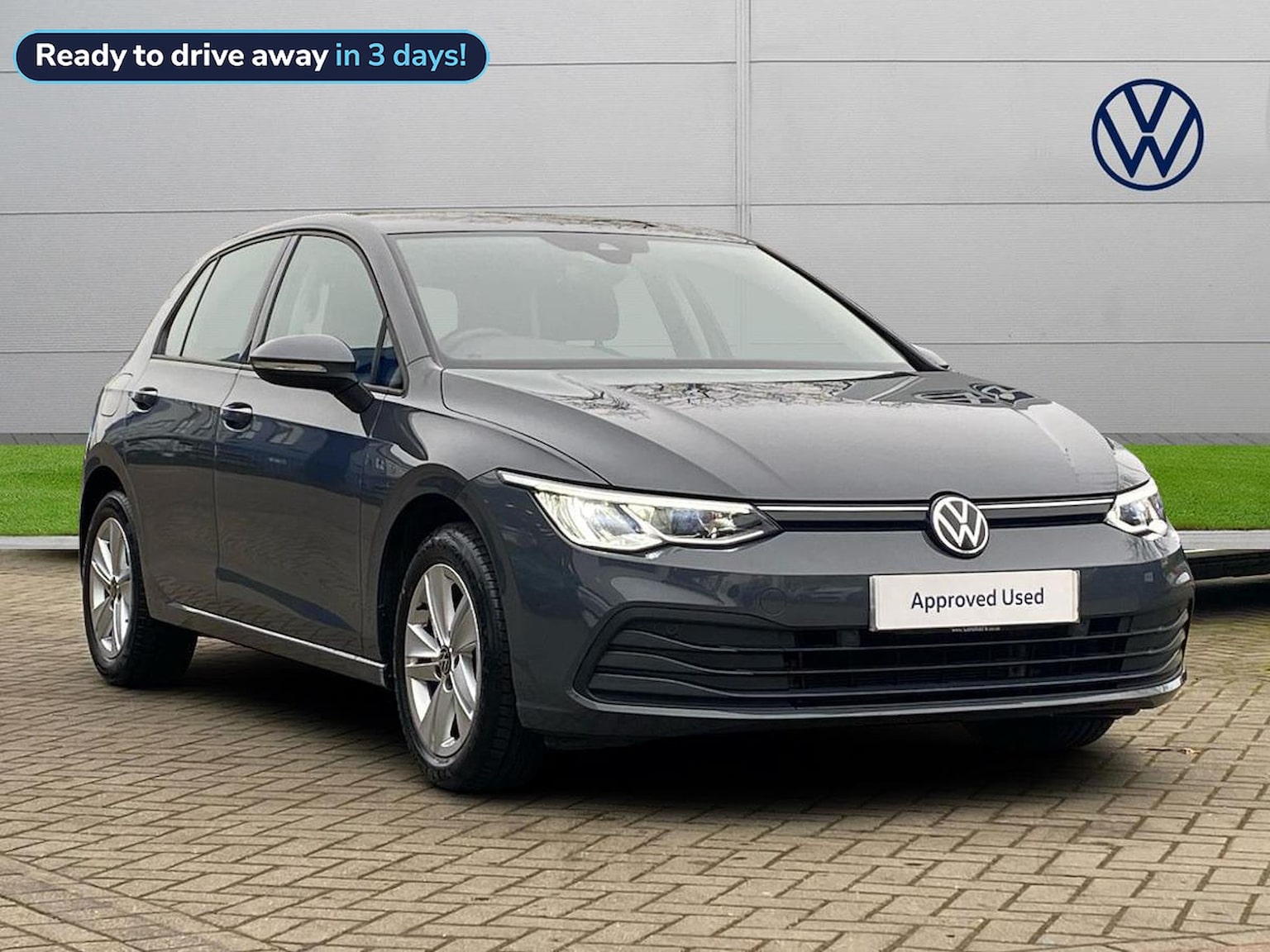 Main listing image - Volkswagen Golf