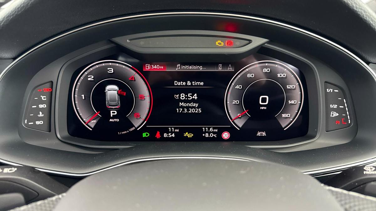 Main listing image - Audi Q8