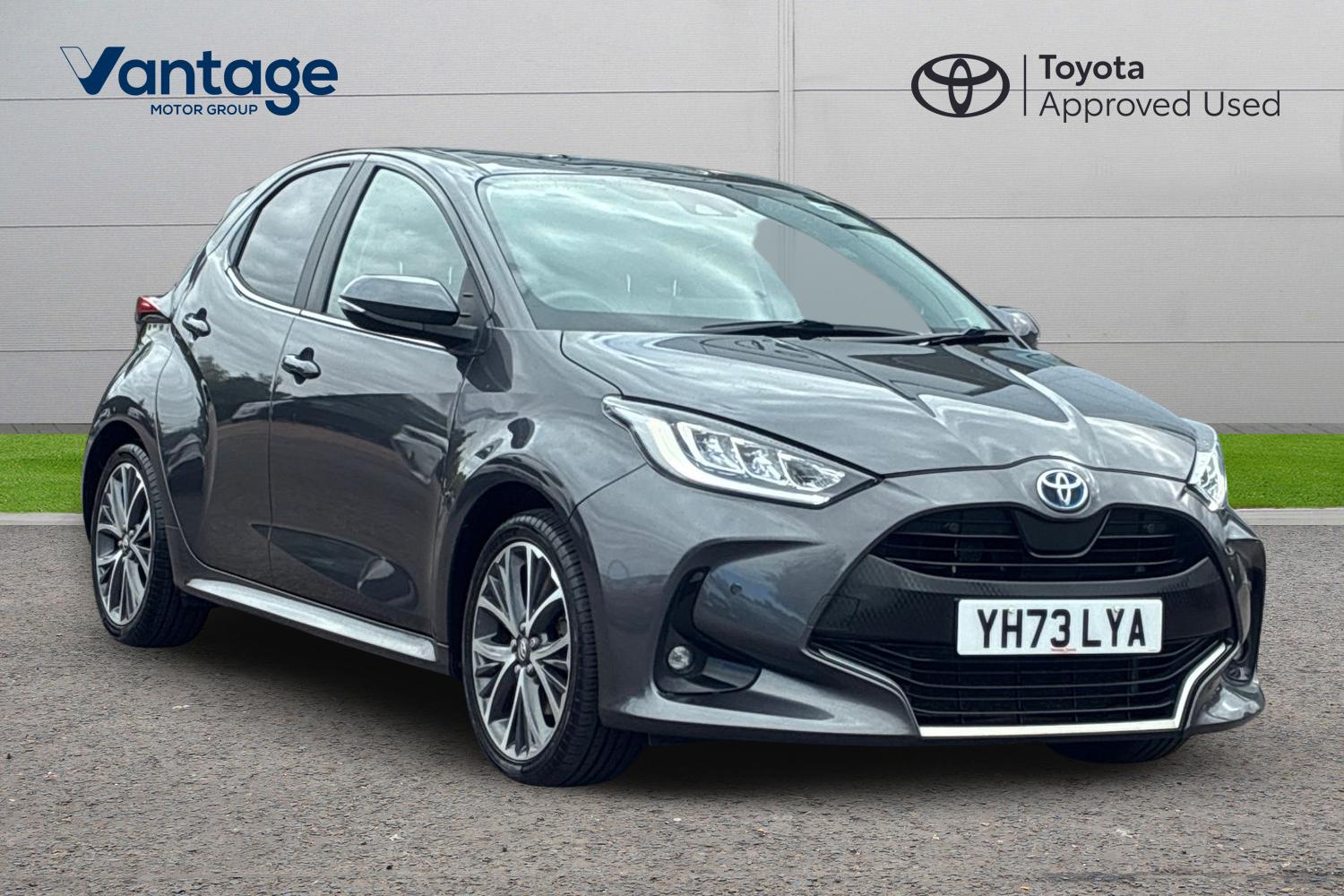 Main listing image - Toyota Yaris