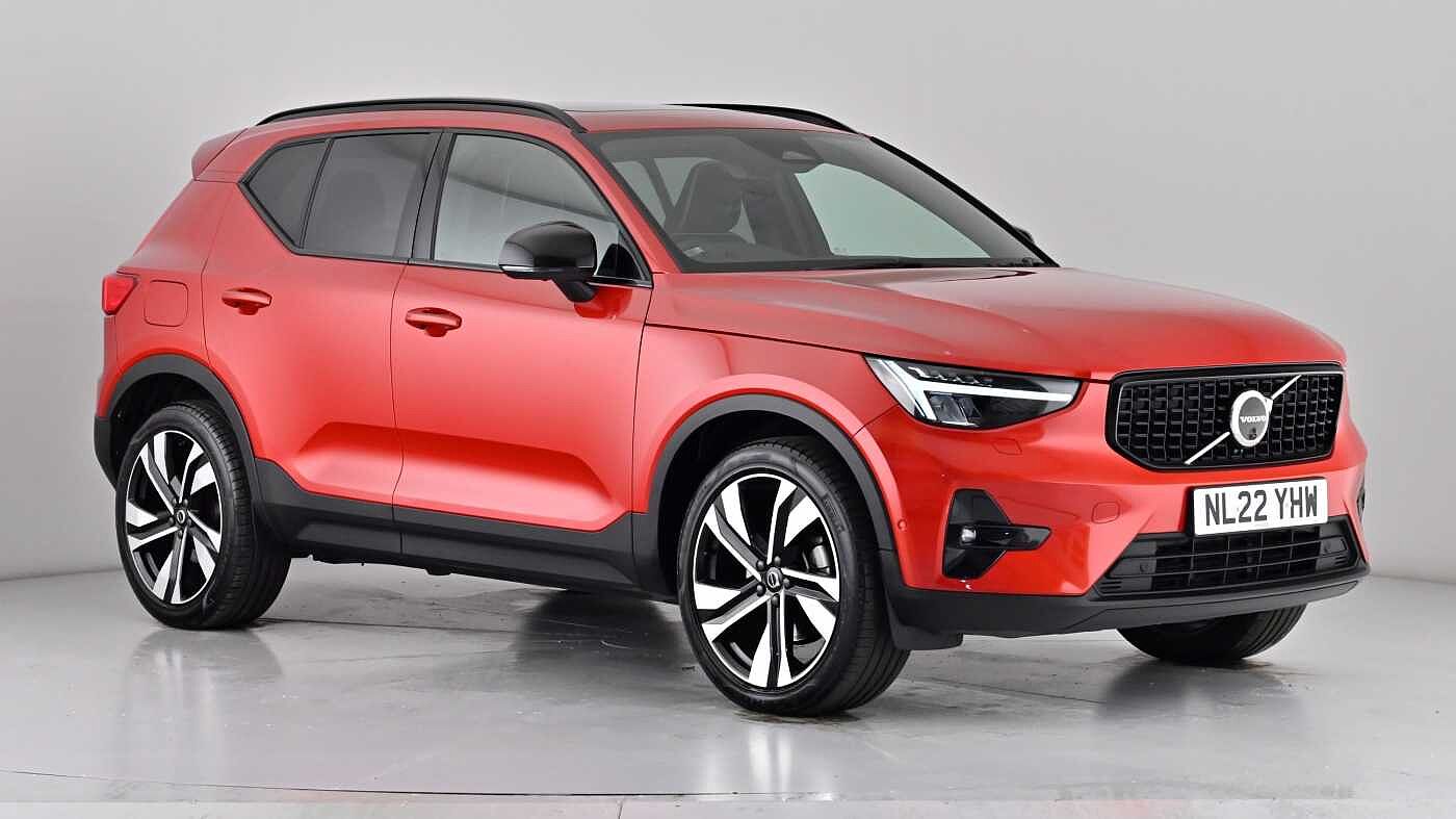 Main listing image - Volvo XC40