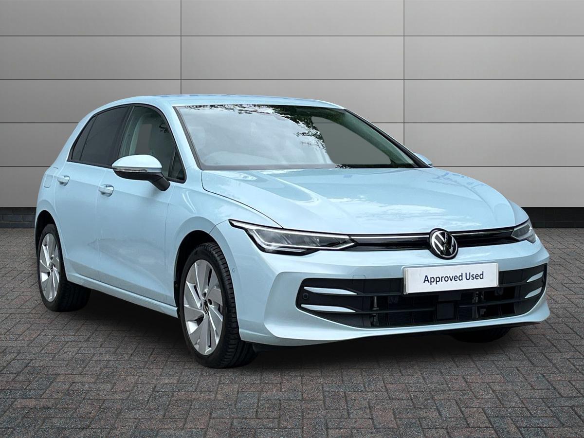 Main listing image - Volkswagen Golf