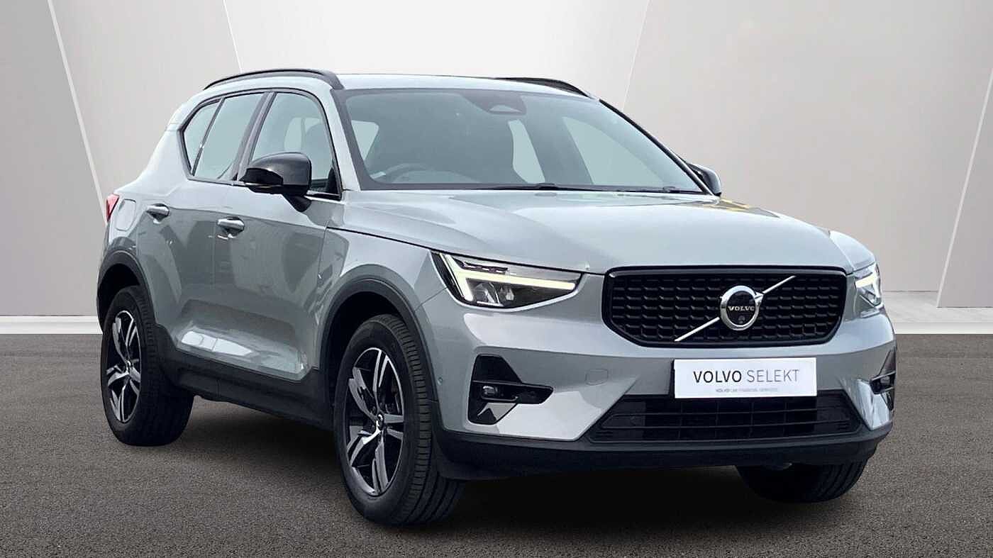 Main listing image - Volvo XC40