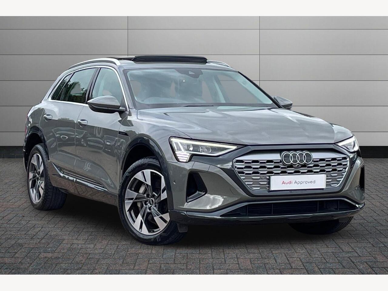 Main listing image - Audi Q8