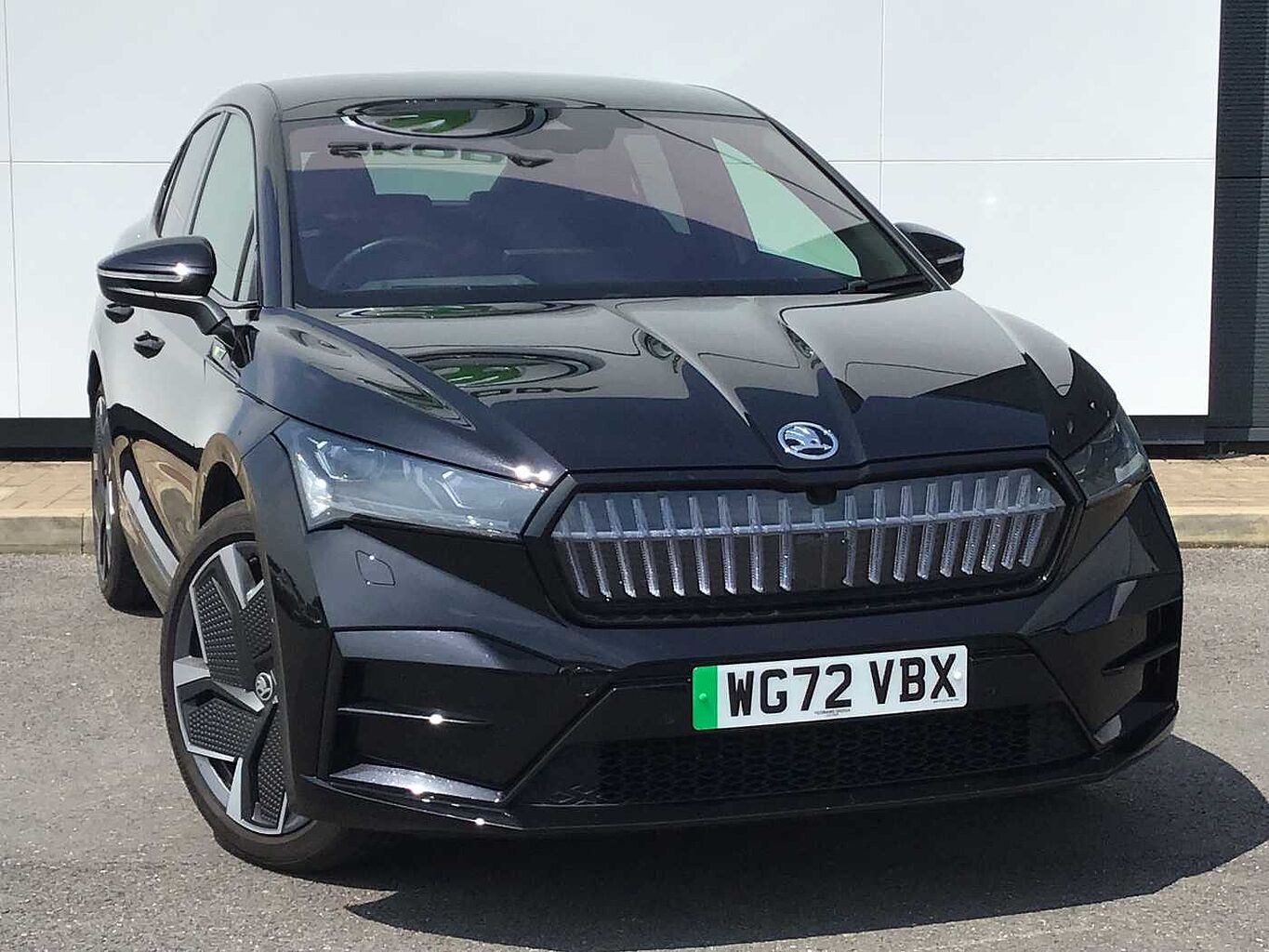 Main listing image - Skoda Enyaq