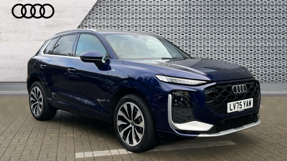 Main listing image - Audi Q3