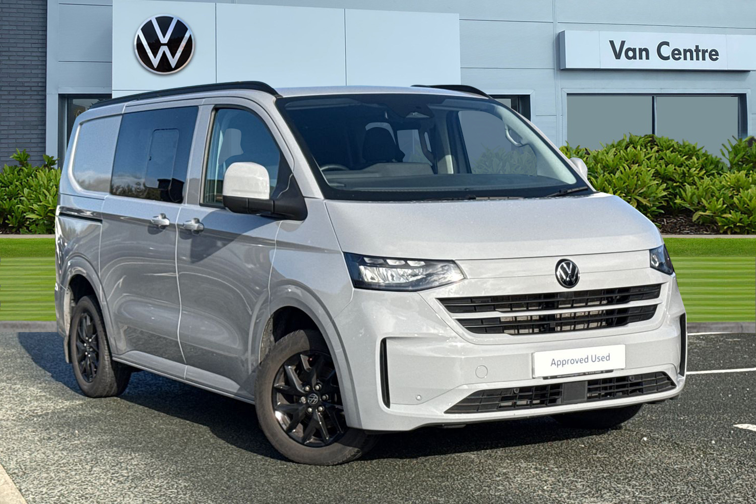 Main listing image - Volkswagen Transporter