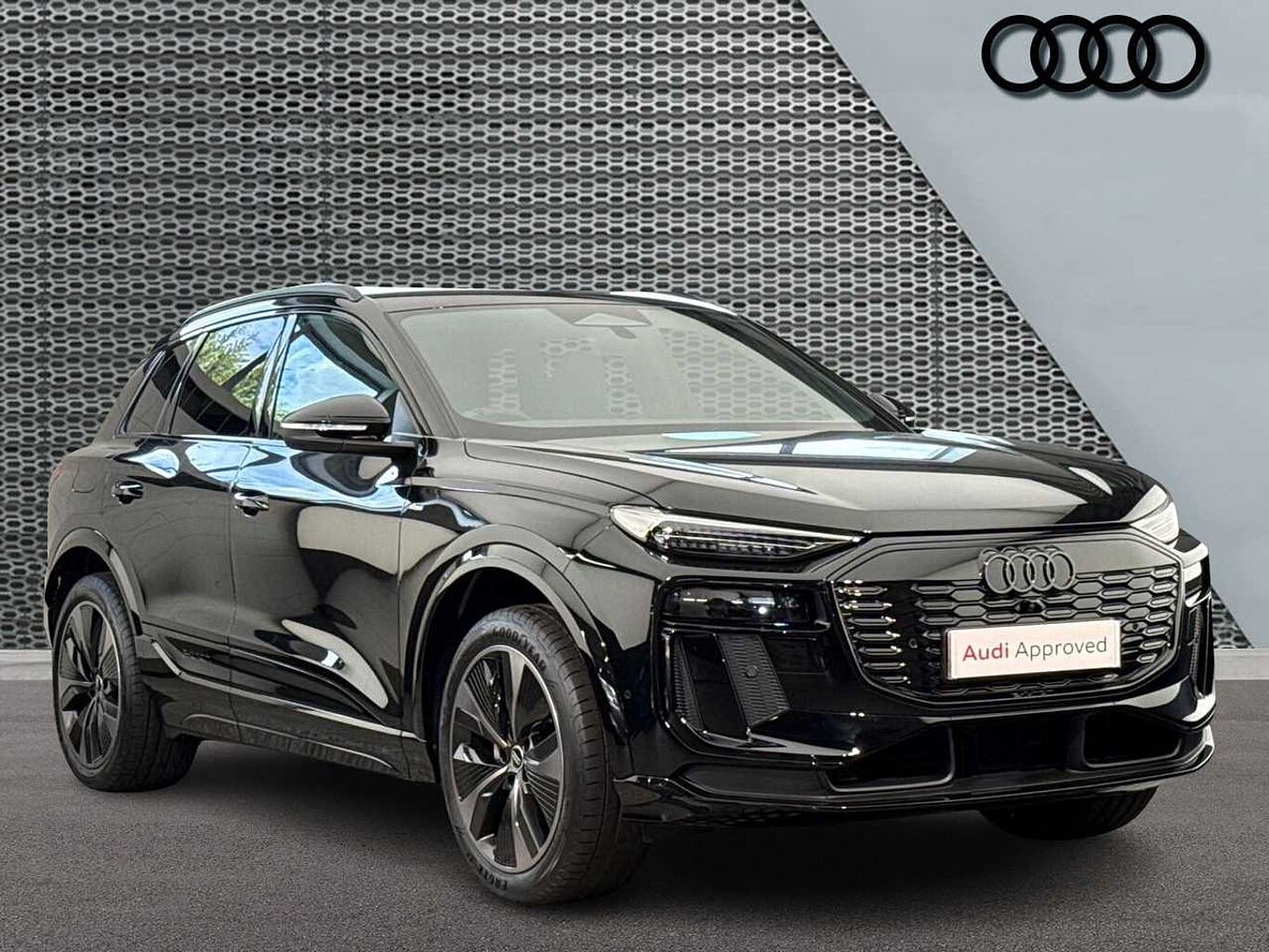 Main listing image - Audi Q6