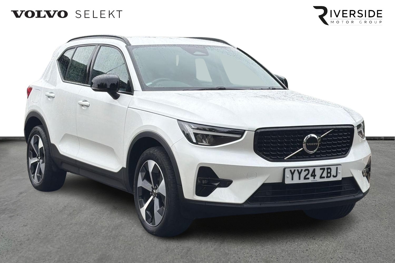 Main listing image - Volvo XC40
