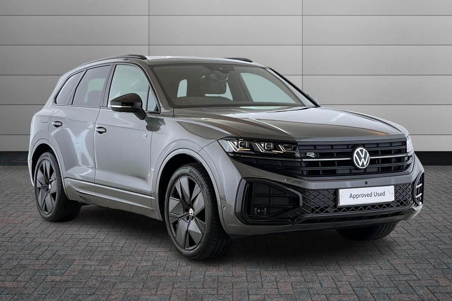 Main listing image - Volkswagen Touareg