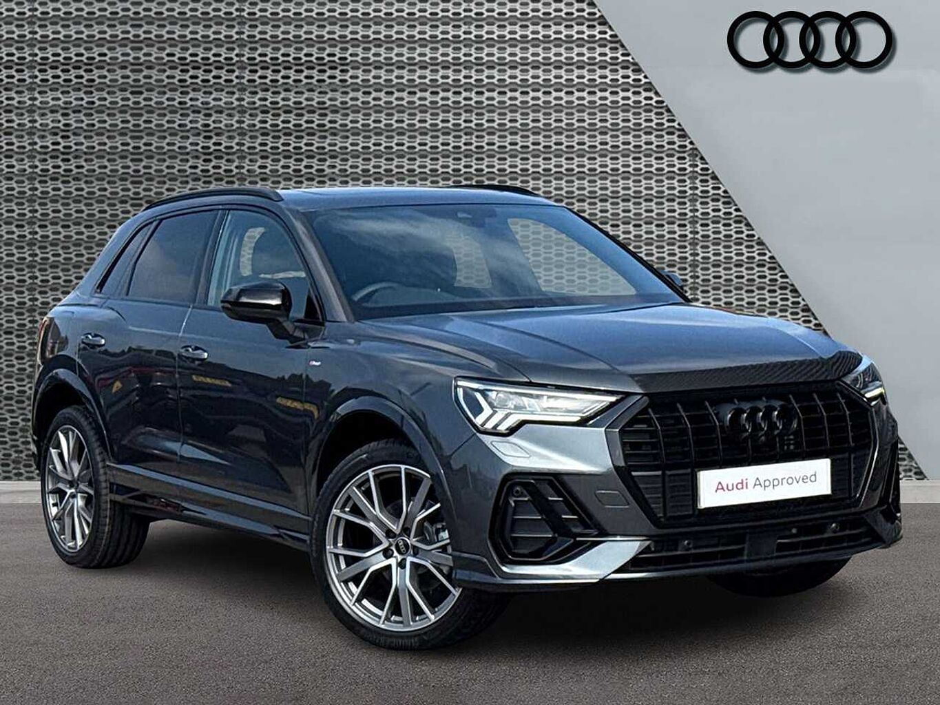 Main listing image - Audi Q3