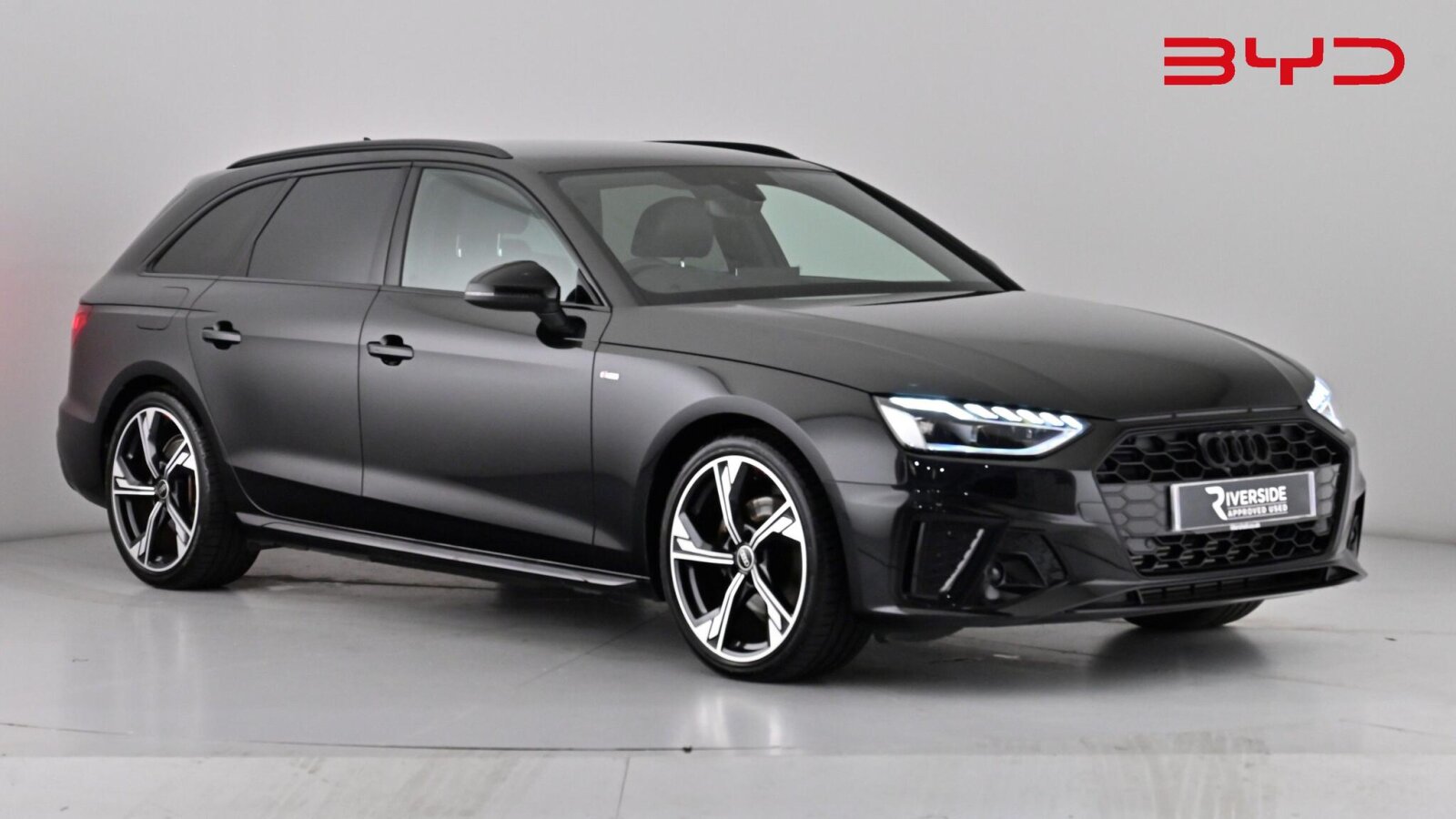 Main listing image - Audi A4