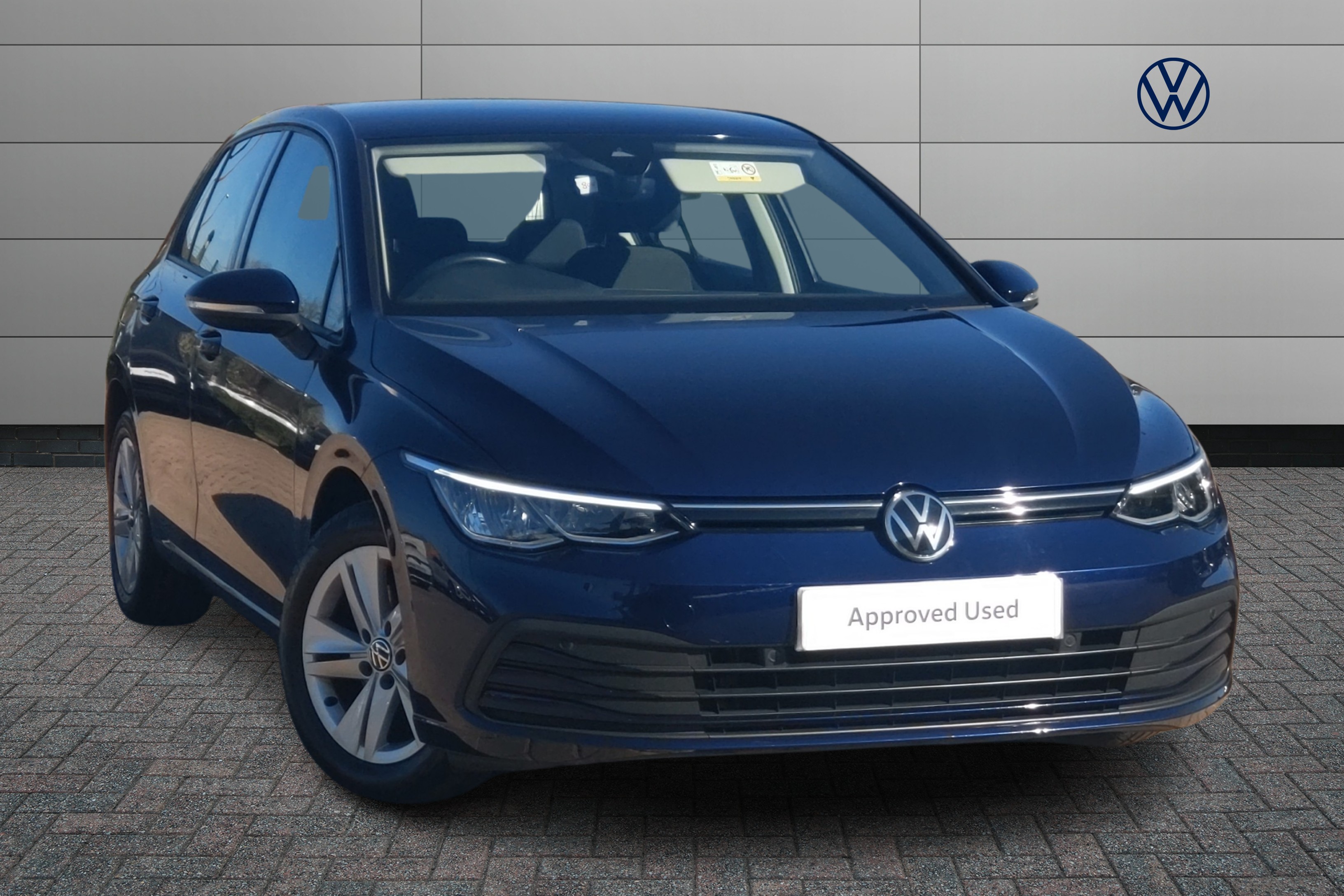 Main listing image - Volkswagen Golf